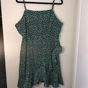 Kelly green daisy dress